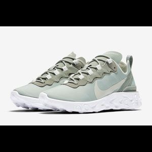 Nike React Element 55, mica green, size 8